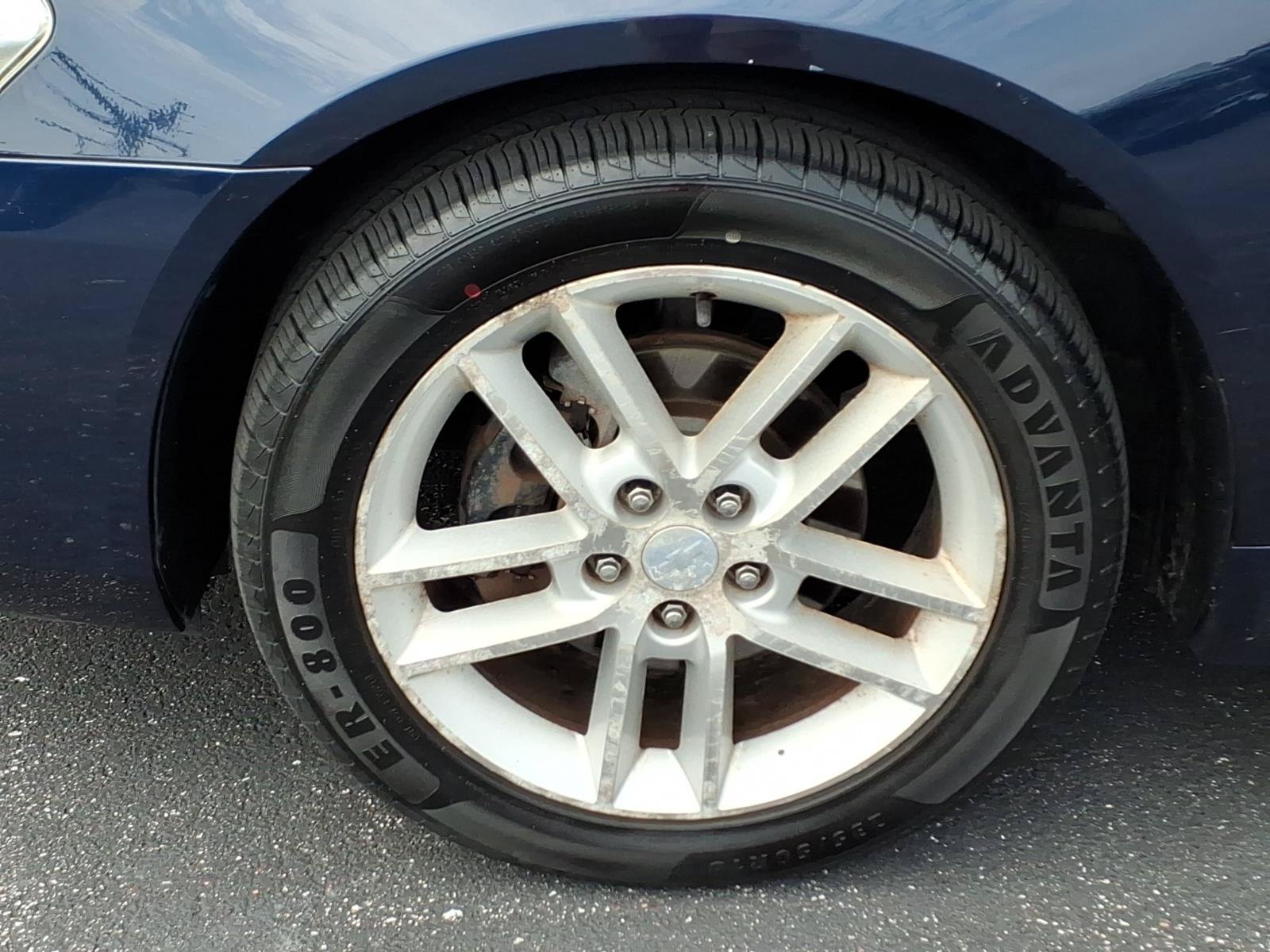Used 2012 Chevrolet Impala LTZ FWD image 30