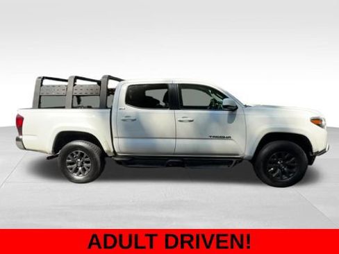 Used 2021 Toyota Tacoma SR5 RWD image 2