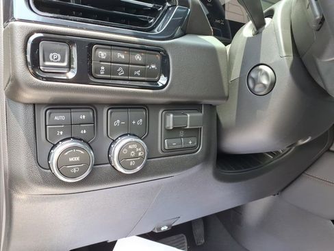 New 2026 GMC Yukon AT4 w/ AT4 Premium Plus Package AWD/4WD image 19