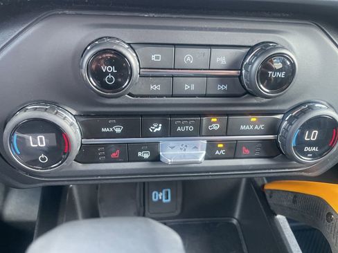 Used 2023 Ford Bronco Badlands AWD/4WD image 11