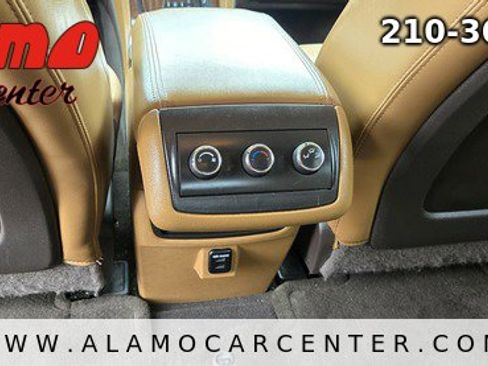 Used 2014 Buick Enclave Leather FWD image 34