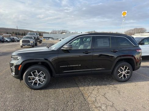 New 2025 Jeep Grand Cherokee Limited image 5