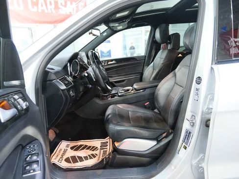 Used 2018 Mercedes-Benz GLS 550 4MATIC w/ Driver Assistance Package image 17