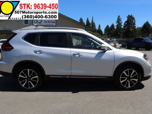 Used 2019 Nissan Rogue SL AWD/4WD image 12