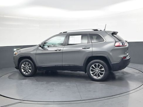 Used 2020 Jeep Cherokee Latitude Plus w/ Comfort/Convenience Group image 7