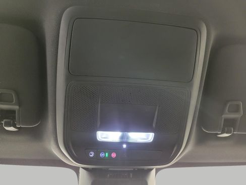 Used 2025 Chevrolet Equinox LT image 18