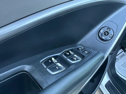 Used 2017 Hyundai Santa Fe Sport FWD image 24