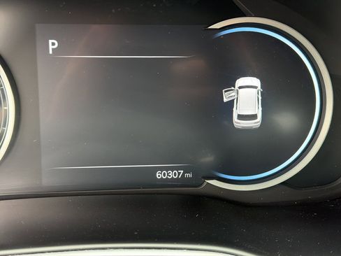 Used 2024 Genesis GV80 2.5T image 3