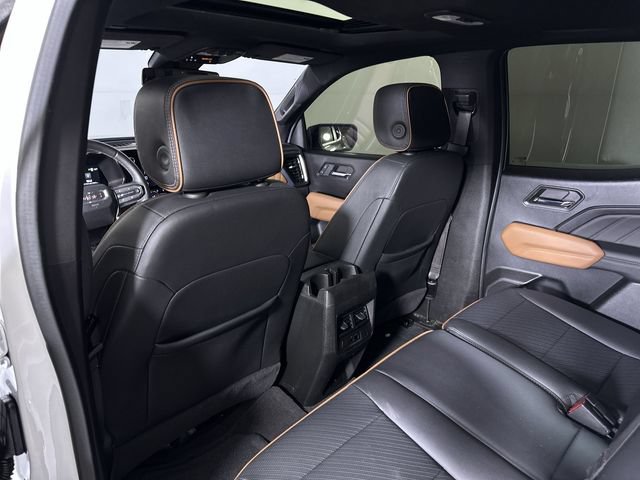 Used 2024 GMC Canyon AT4 w/ AT4 Premium Package AWD/4WD image 22