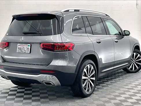 Certified 2022 Mercedes-Benz GLB 250 4MATIC image 11