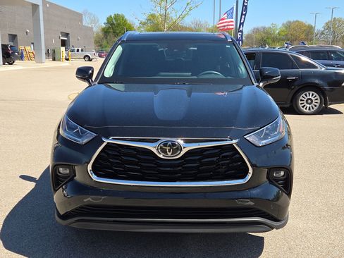 Used 2023 Toyota Highlander Limited AWD/4WD image 8