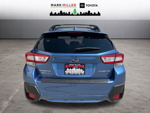 Used 2018 Subaru Crosstrek 2.0i Premium w/ Moonroof Package AWD/4WD image 4
