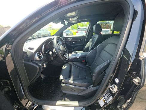 Used 2022 Mercedes-Benz GLC 300 4MATIC image 14