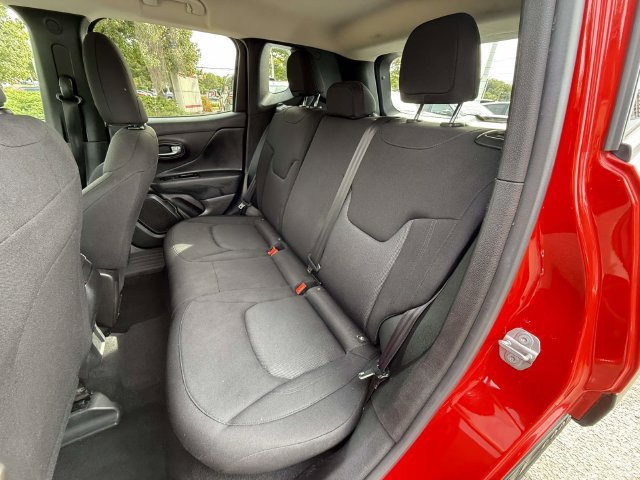 Used 2022 Jeep Renegade Sport w/ Sport Appearance Group FWD image 10