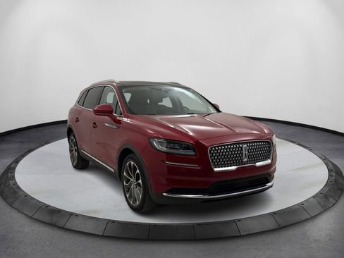 Used 2021 Lincoln Nautilus Reserve image 3