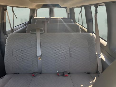Used 2025 Chevrolet Express 3500 LT w/ LT Preferred Equipment Group RWD image 10
