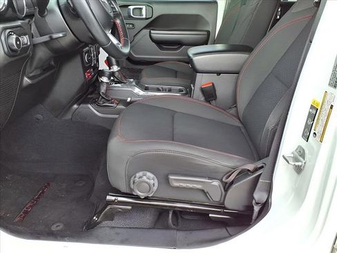 Used 2021 Jeep Wrangler Unlimited Rubicon image 16