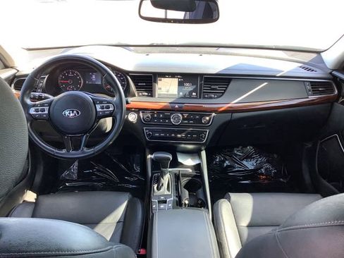 Used 2019 Kia Cadenza Technology image 6