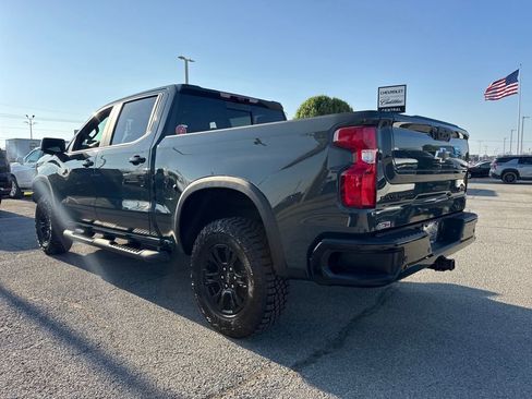 New 2026 Chevrolet Silverado 1500 ZR2 w/ LPO, Dark Essentials Package image 4