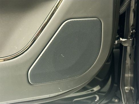 Used 2025 Land Rover Range Rover Sport Dynamic SE image 19