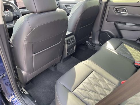 New 2026 Nissan Rogue Platinum w/ Platinum Premium Package AWD/4WD image 19