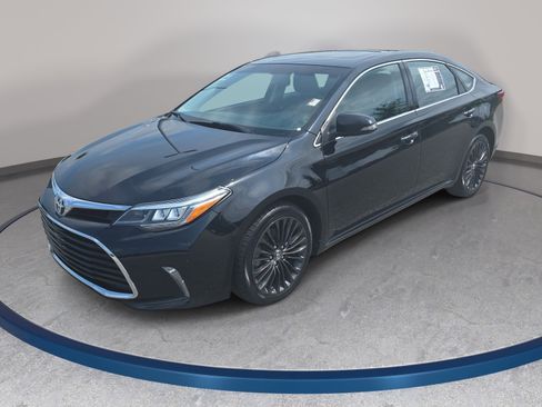 Used 2016 Toyota Avalon Touring FWD image 1