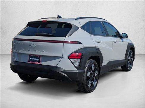 Used 2024 Hyundai Kona SEL FWD image 5