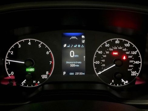Used 2024 Toyota Corolla Cross AWD Hybrid w/ Moonroof Package image 20