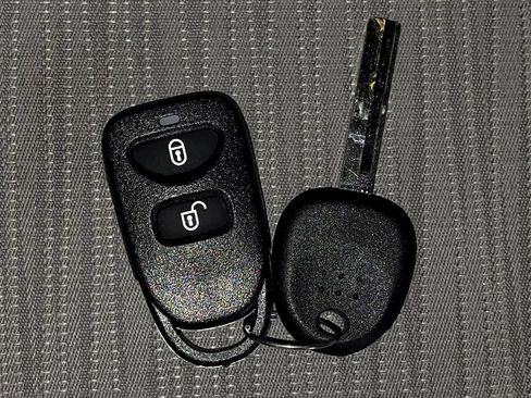 Used 2017 Hyundai Accent SE FWD image 32