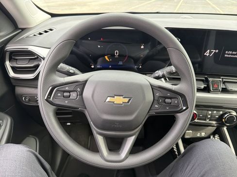 New 2026 Chevrolet TrailBlazer LT FWD image 13