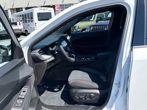 New 2026 Jeep Cherokee Laredo AWD/4WD image 15