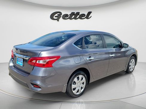Used 2017 Nissan Sentra S FWD image 5