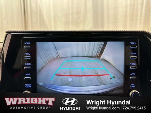 Used 2022 Toyota Highlander XSE image 27