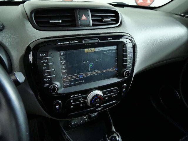 Used 2017 Kia Soul + w/ Primo Package FWD image 14