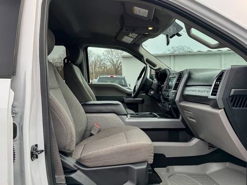 Used 2017 Ford F250 XLT w/ XLT Premium Package image 14