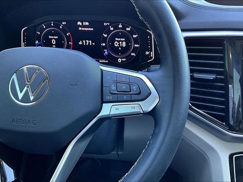 Used 2022 Volkswagen Atlas SE image 13