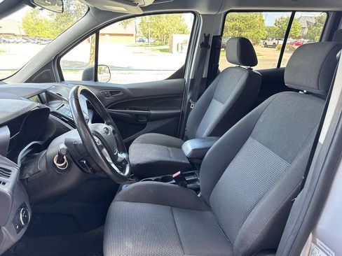 Used 2017 Ford Transit Connect XL FWD image 2