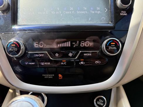 Used 2015 Nissan Murano SV FWD image 27