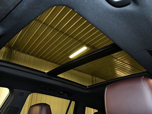 Used 2021 Cadillac XT6 Premium Luxury image 27