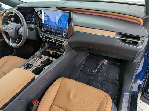 Certified 2025 Lexus RX 350h image 37