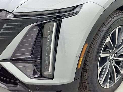 New 2026 Cadillac Lyriq Premium Sport image 15