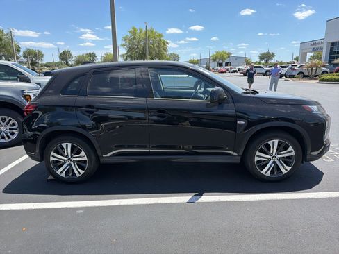 Used 2025 Mitsubishi Outlander Sport ES image 3