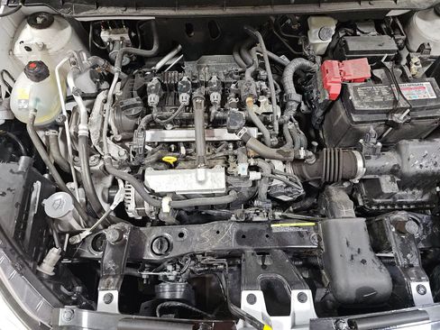 Used 2024 Nissan Kicks SV image 10