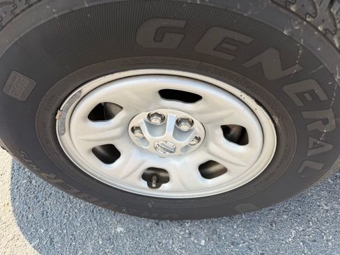 Used 2017 Nissan Frontier S RWD image 8
