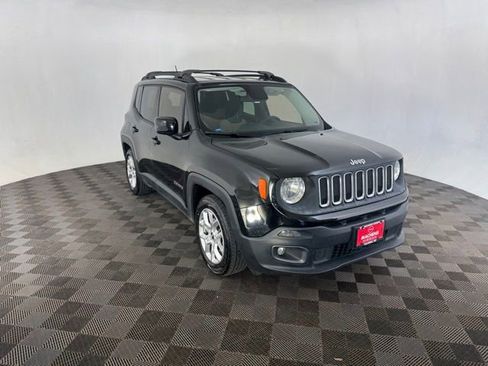 Used 2015 Jeep Renegade Latitude FWD image 1