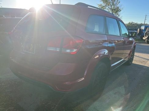 Used 2018 Dodge Journey SXT w/ Blacktop Package image 4