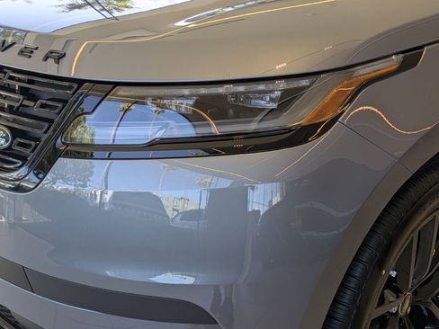 New 2026 Land Rover Range Rover Velar S AWD/4WD image 9