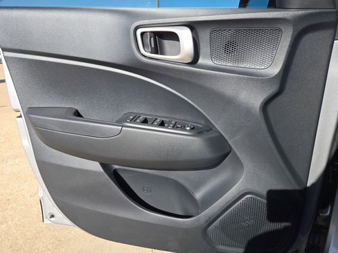 New 2026 Hyundai Venue SE image 17