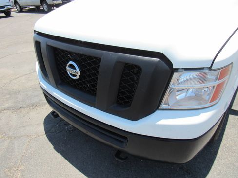 Used 2017 Nissan NV 3500 SV RWD image 19