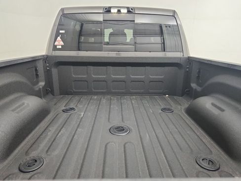 New 2026 RAM 2500 Laramie AWD/4WD image 24
